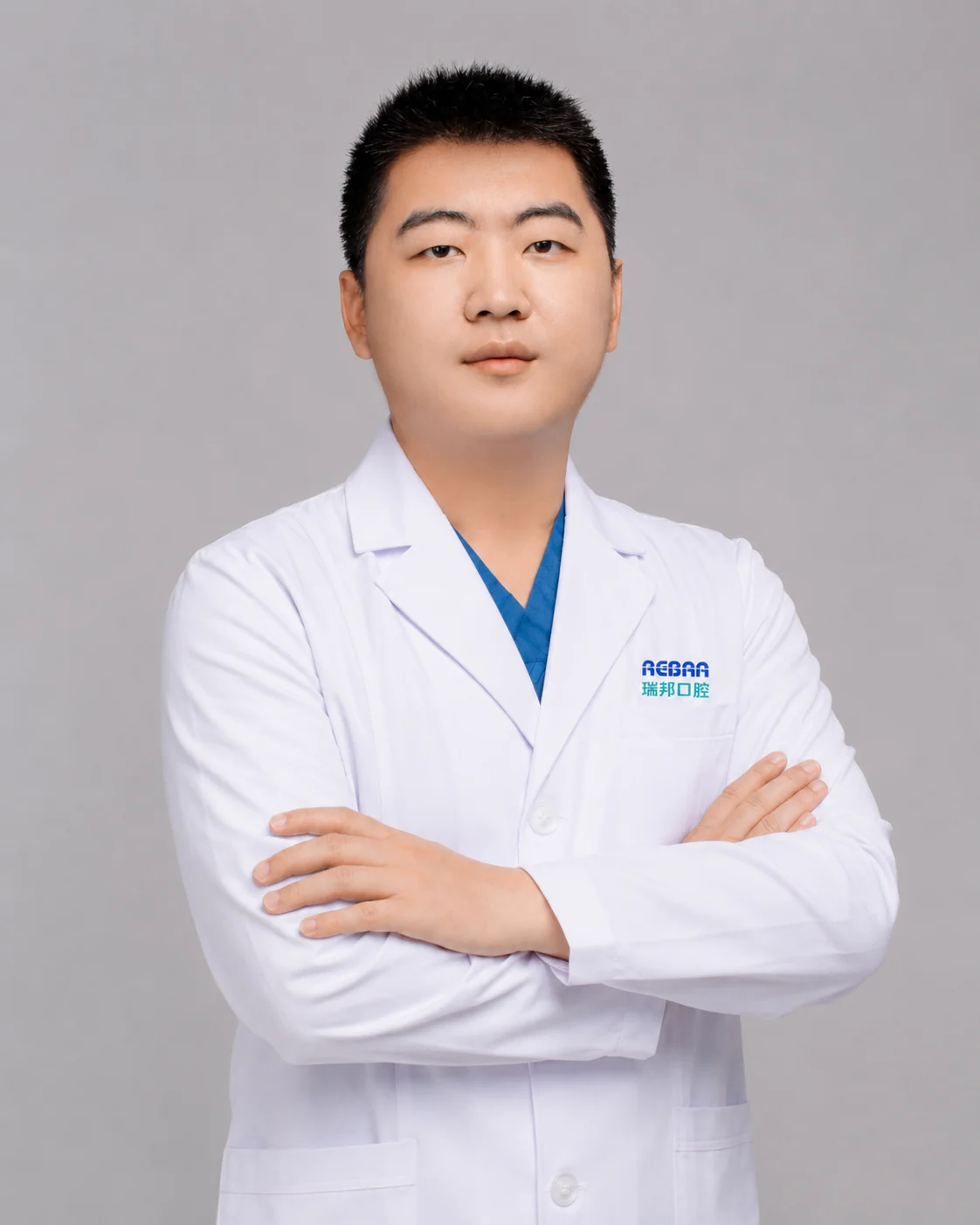 李鹏飞形象照
